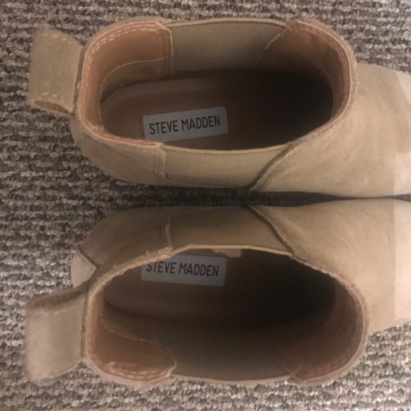 COPY - Steve Madden Chelsea Taupe Suede Booties - Picture 4 of 7